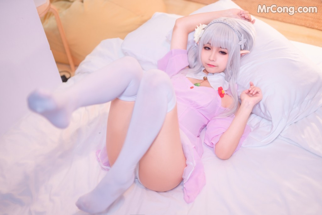 Coser@蠢沫沫 (chunmomo) Vol.013: 粉睡衣 (40 photos) – Page 4