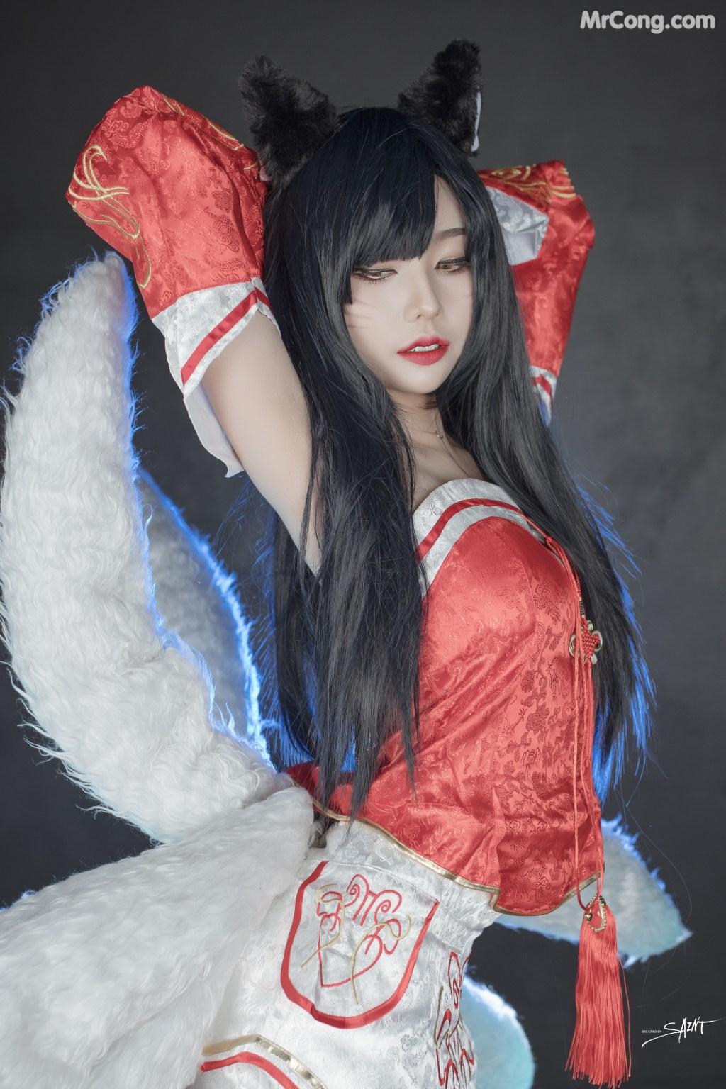 SAINT Photolife – Yuna – Ahri (53 photos)