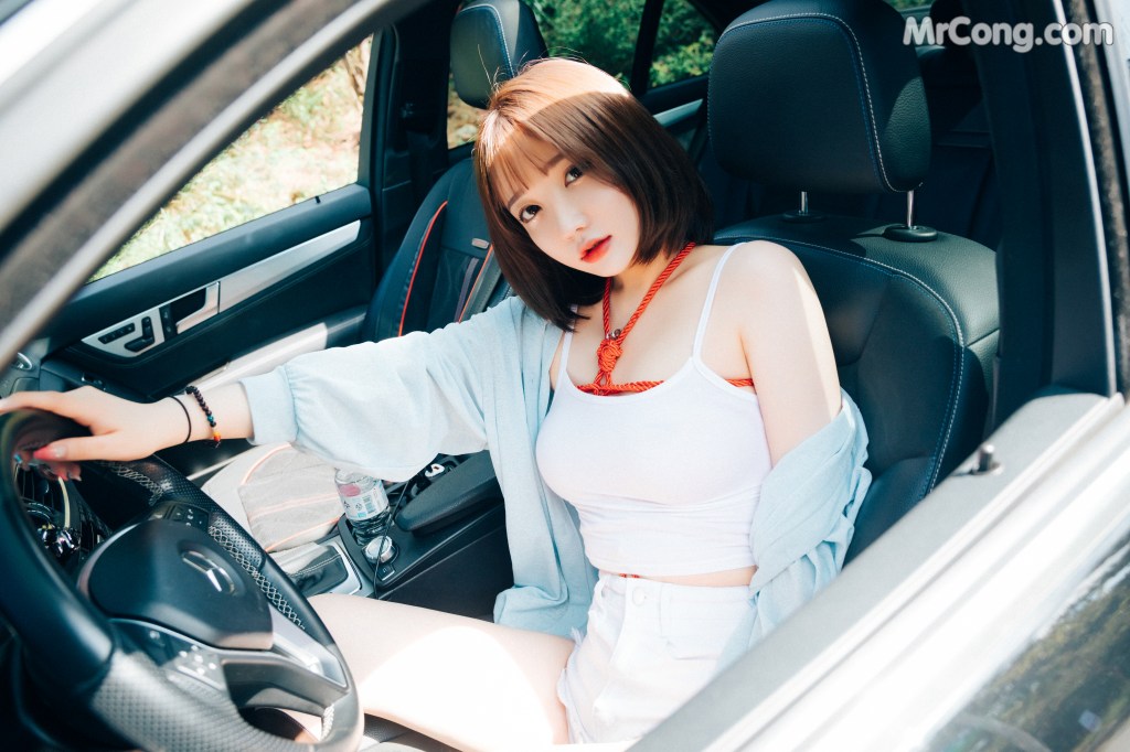 [Loozy] Son Ye-Eun (손예은) – SM CarXXX (119 photos) – Page 8