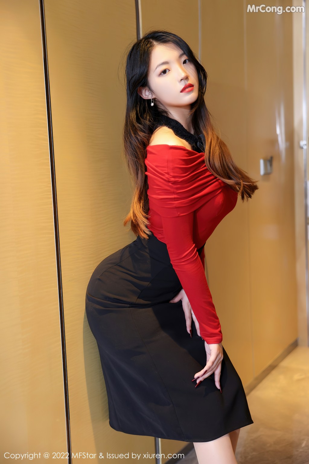 MFStar Vol.554: 羽仁鹿 (57 photos)