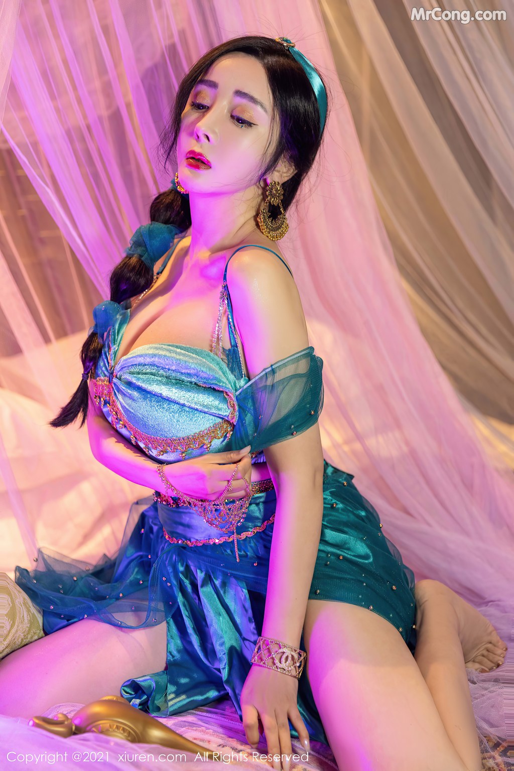 XIUREN No.4243: Yun Er (允爾) (64 photos)