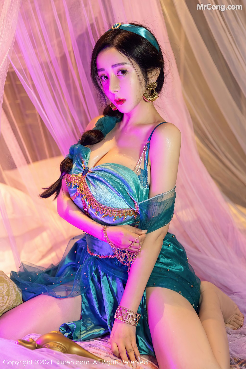 XIUREN No.4243: Yun Er (允爾) (64 photos)