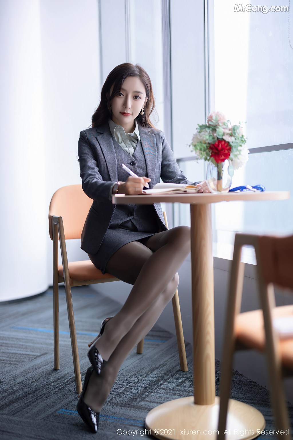 XIUREN No.4251: Yanni (王馨瑶) (81 photos)