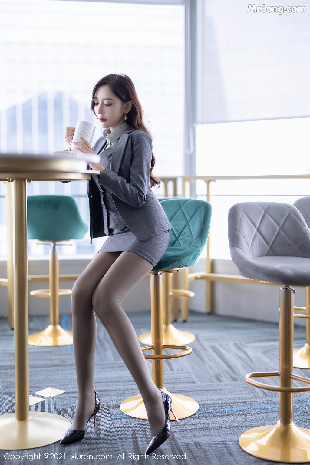 XIUREN No.4251: Yanni (王馨瑶) (81 photos)