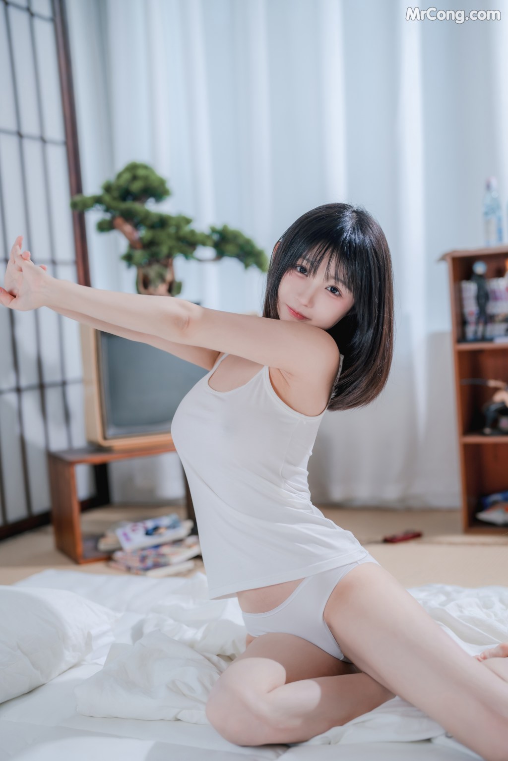 Coser@桜井宁宁 Vol.047: 吊带女孩 (62 photos) – Page 2