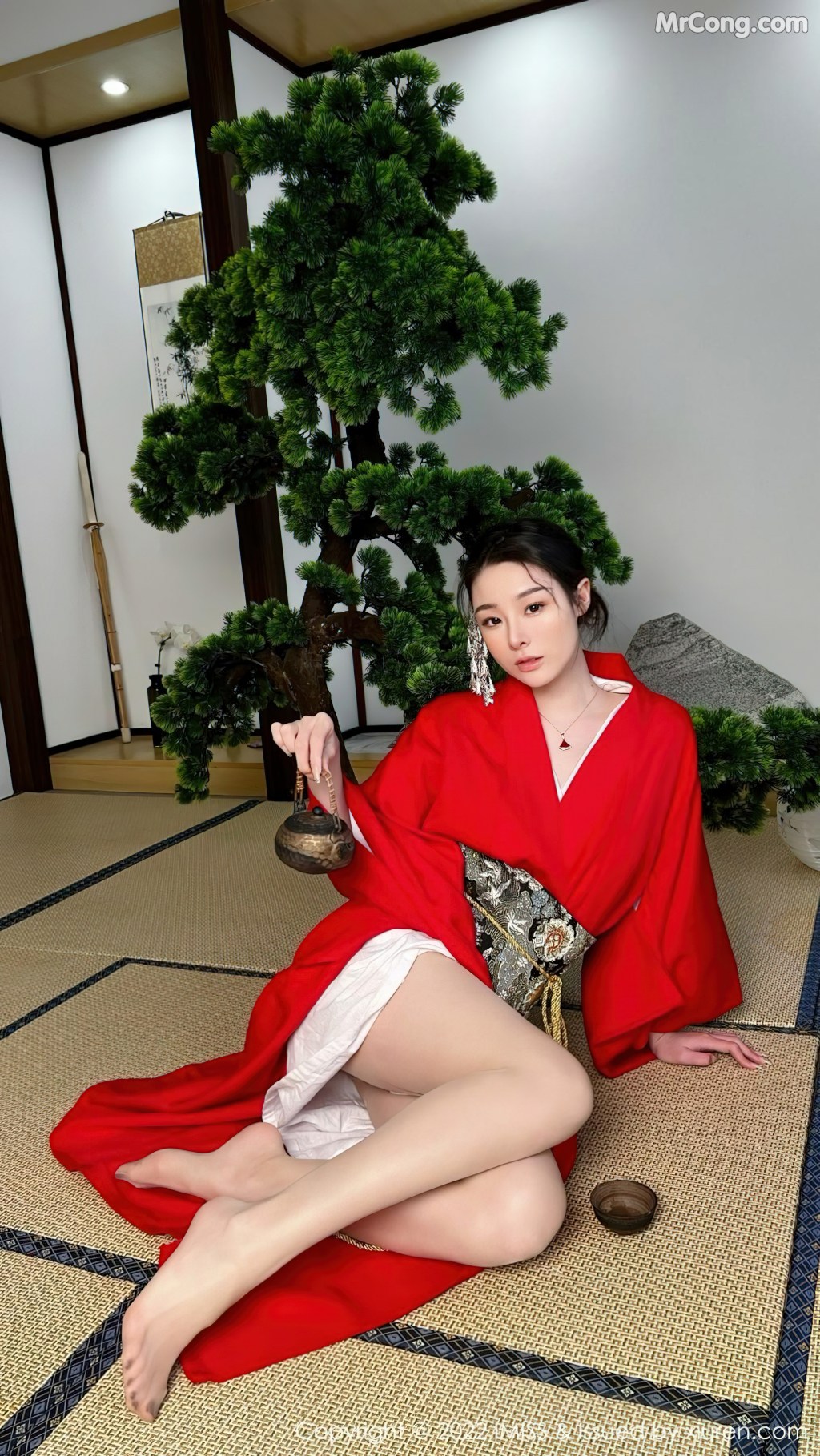 IMISS Vol.669: 逗逗doudou (30 photos)