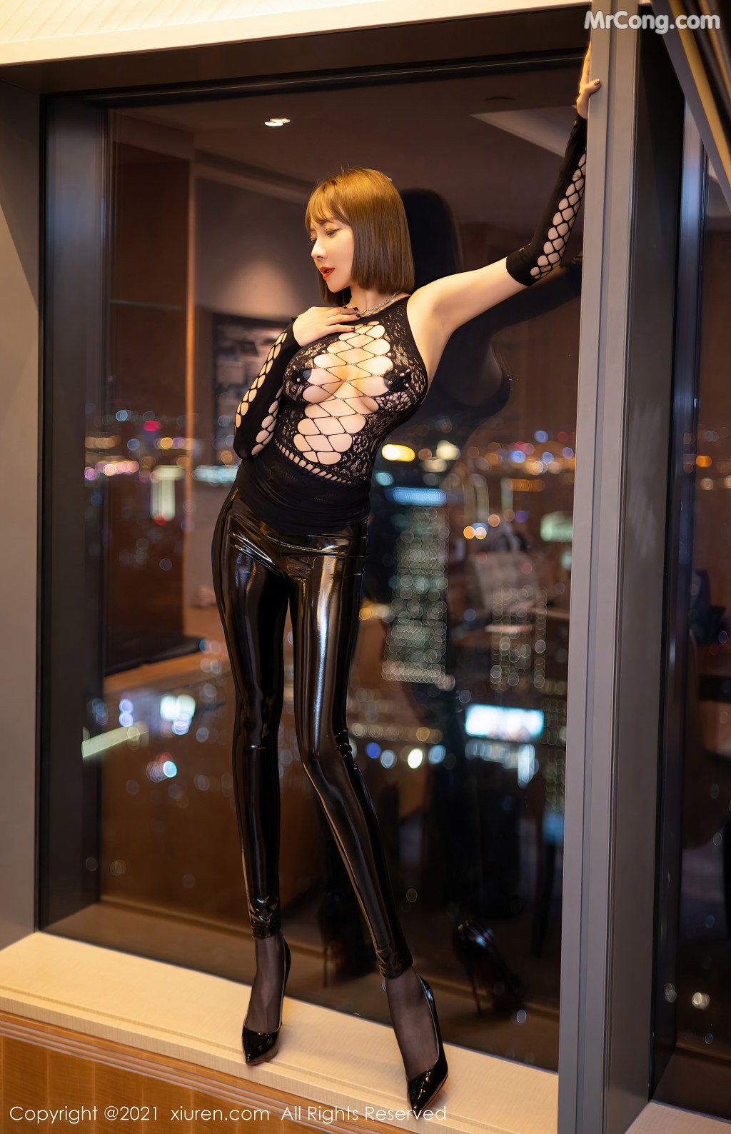 XIUREN No.4267: Victoria (果儿) (61 photos) – Page 2