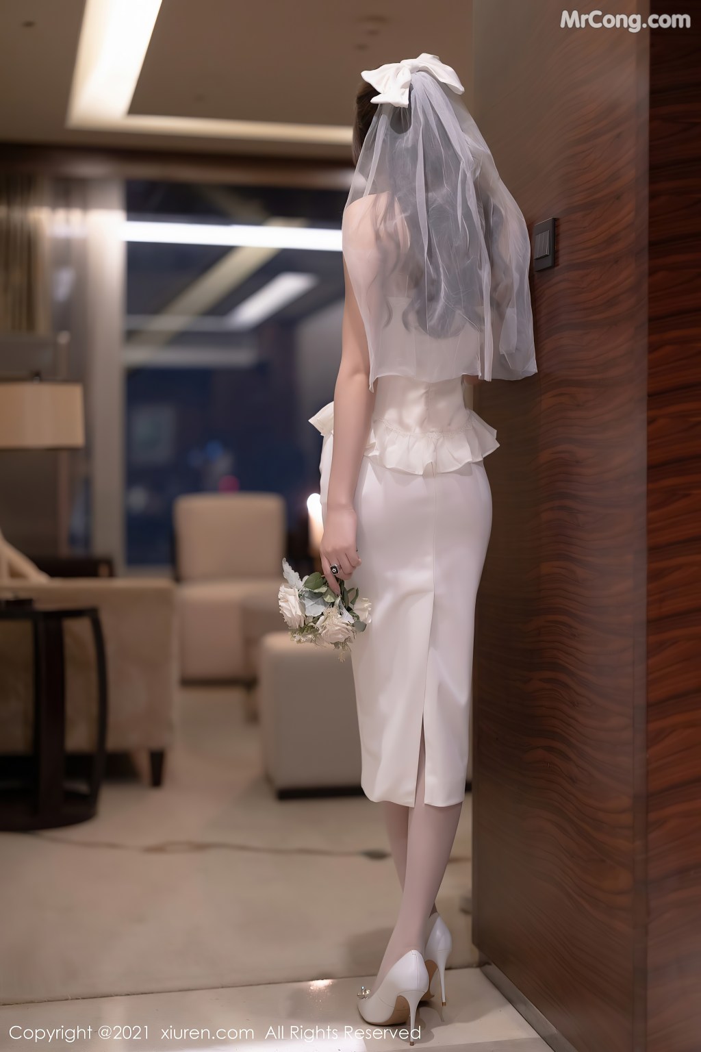 XIUREN No.4269: Booty (芝芝) (101 photos)