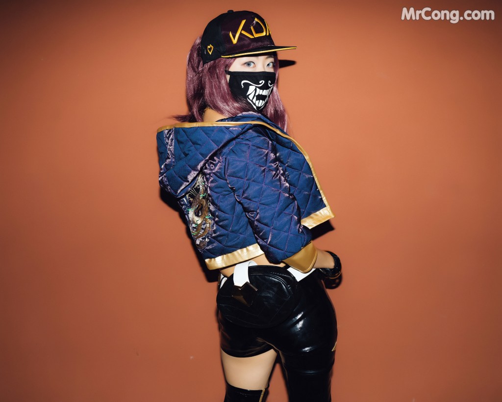 Mona (모나) – Akali (KDA) – Moon Night Snap (68 photos)