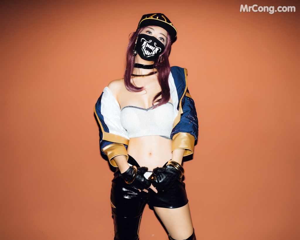 Mona (모나) – Akali (KDA) – Moon Night Snap (68 photos)