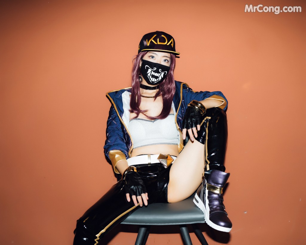 Mona (모나) – Akali (KDA) – Moon Night Snap (68 photos)