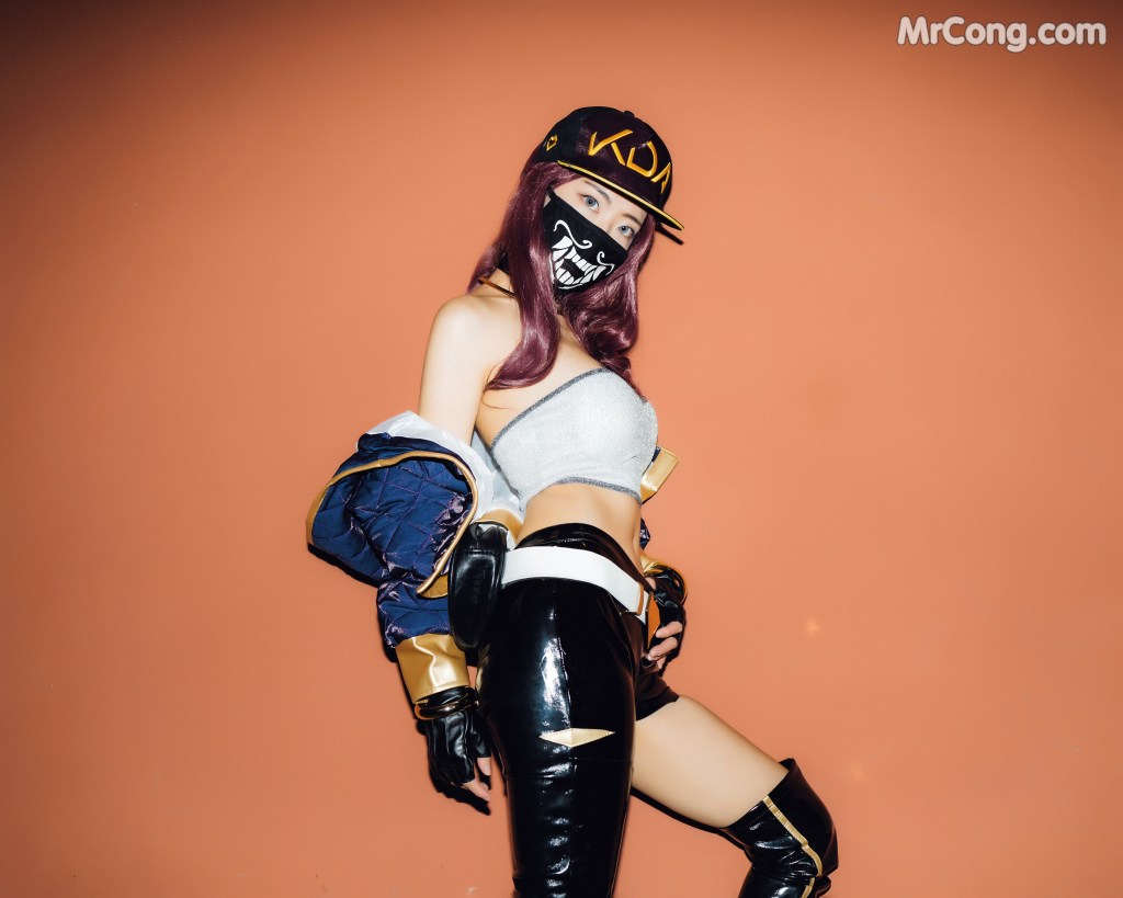 Mona (모나) – Akali (KDA) – Moon Night Snap (68 photos)