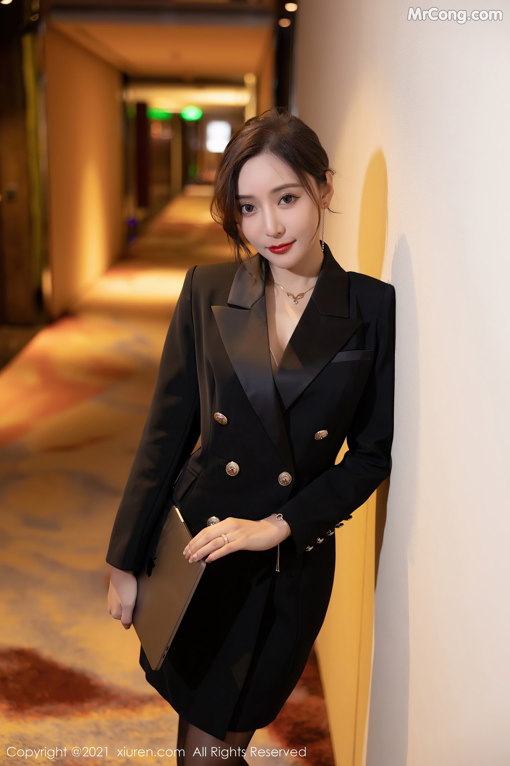 XIUREN No.4293: Yanni (王馨瑶) (82 photos)