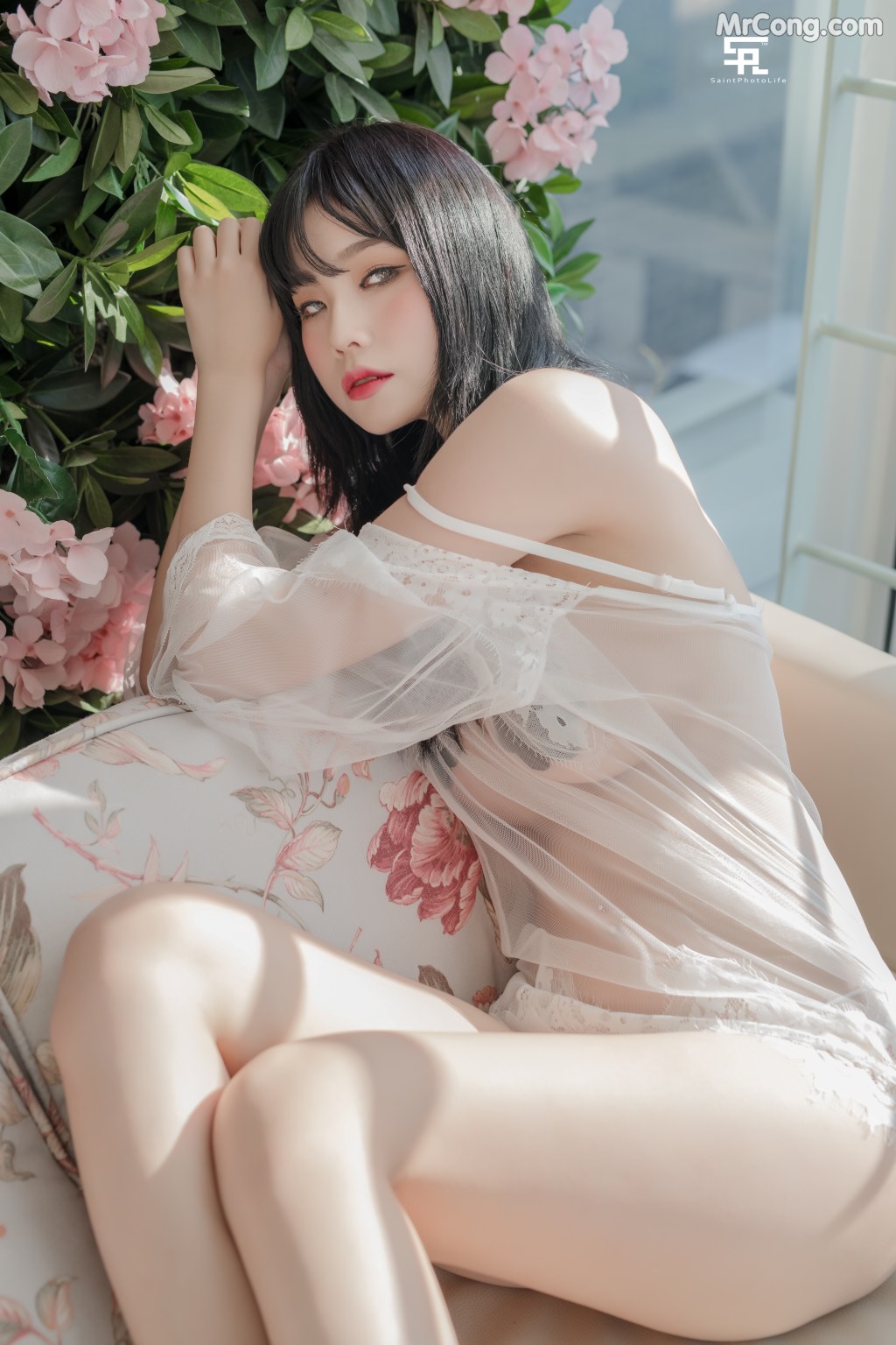 SAINT Photolife – Yuna – BLOOM Vol.01 (52 photos) – Page 4