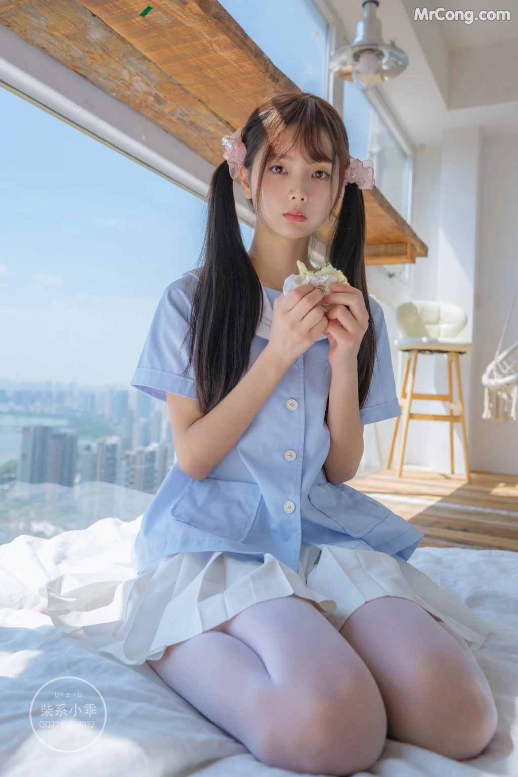 Coser@稚乖画册 Vol.001: 晴空01 白丝双马尾JK (79 photos)