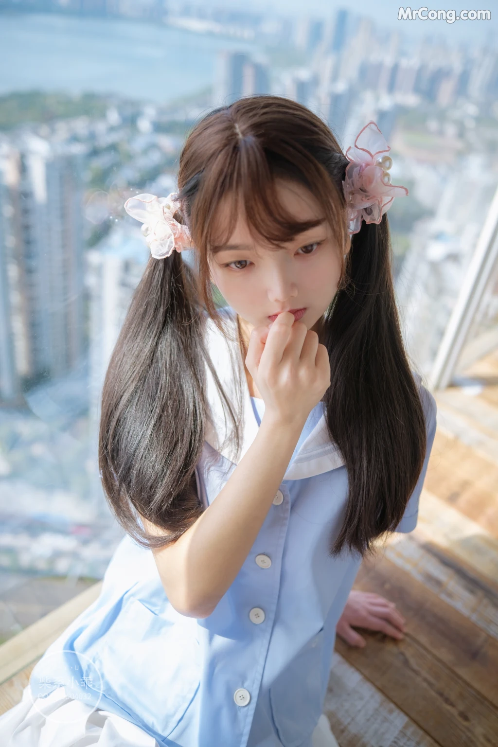 Coser@稚乖画册 Vol.001: 晴空01 白丝双马尾JK (79 photos) – Page 8