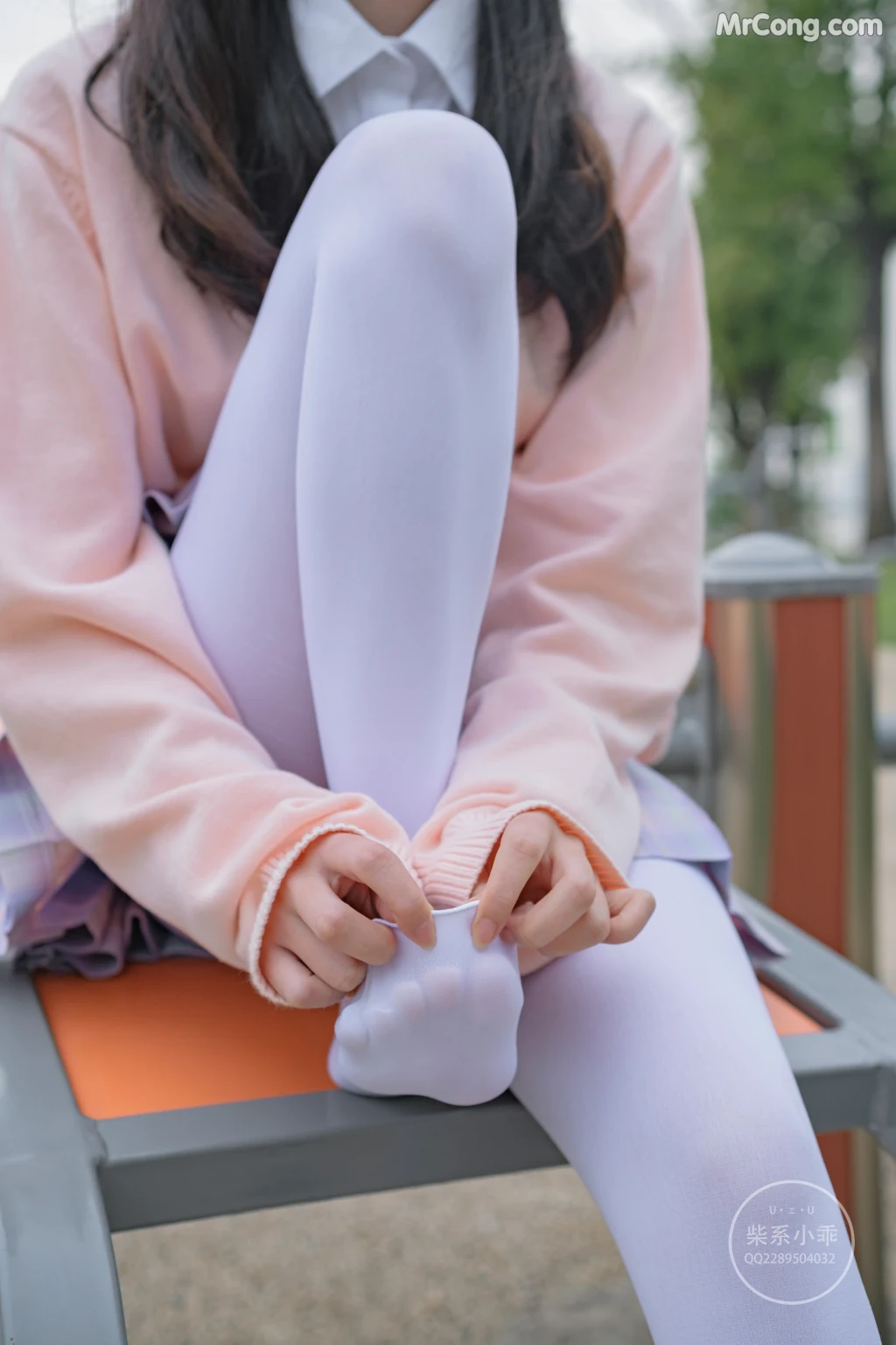 Coser@稚乖画册 Vol.002: 颓废01 短裙白丝 (73 photos) – Page 2