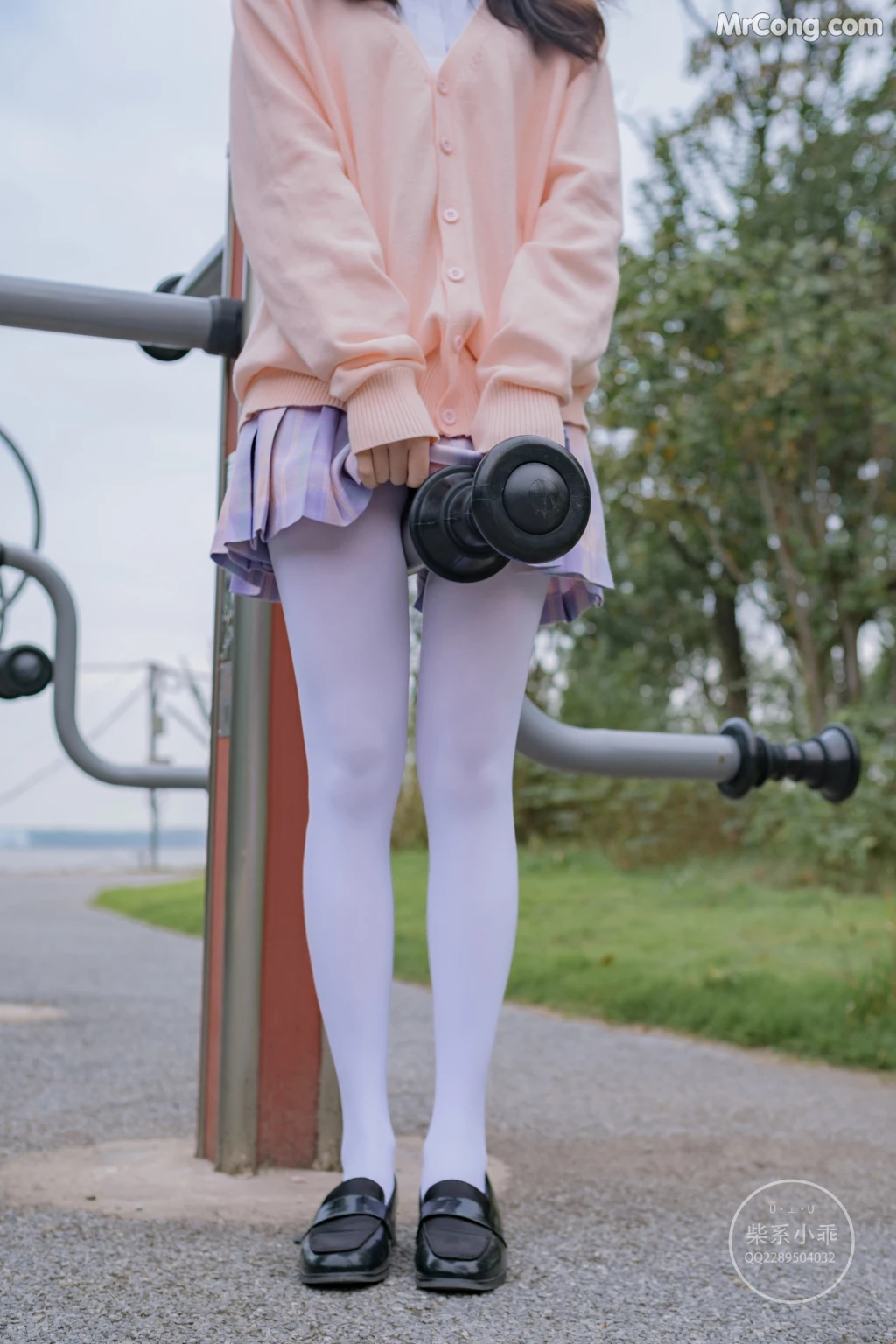 Coser@稚乖画册 Vol.002: 颓废01 短裙白丝 (73 photos) – Page 3