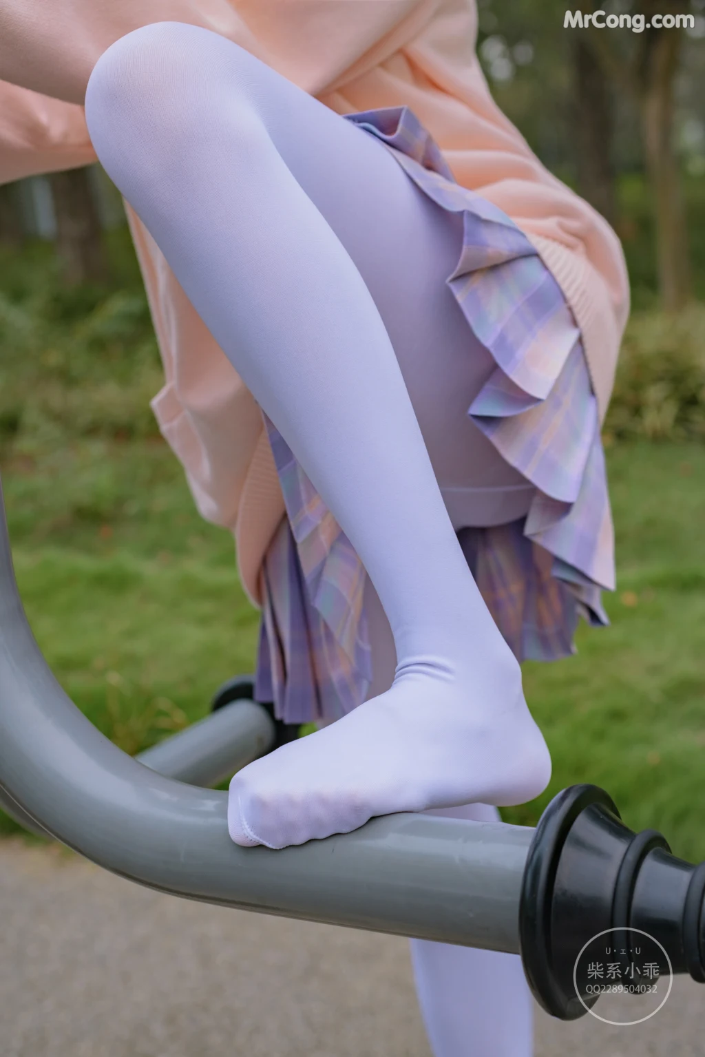 Coser@稚乖画册 Vol.002: 颓废01 短裙白丝 (73 photos) – Page 3