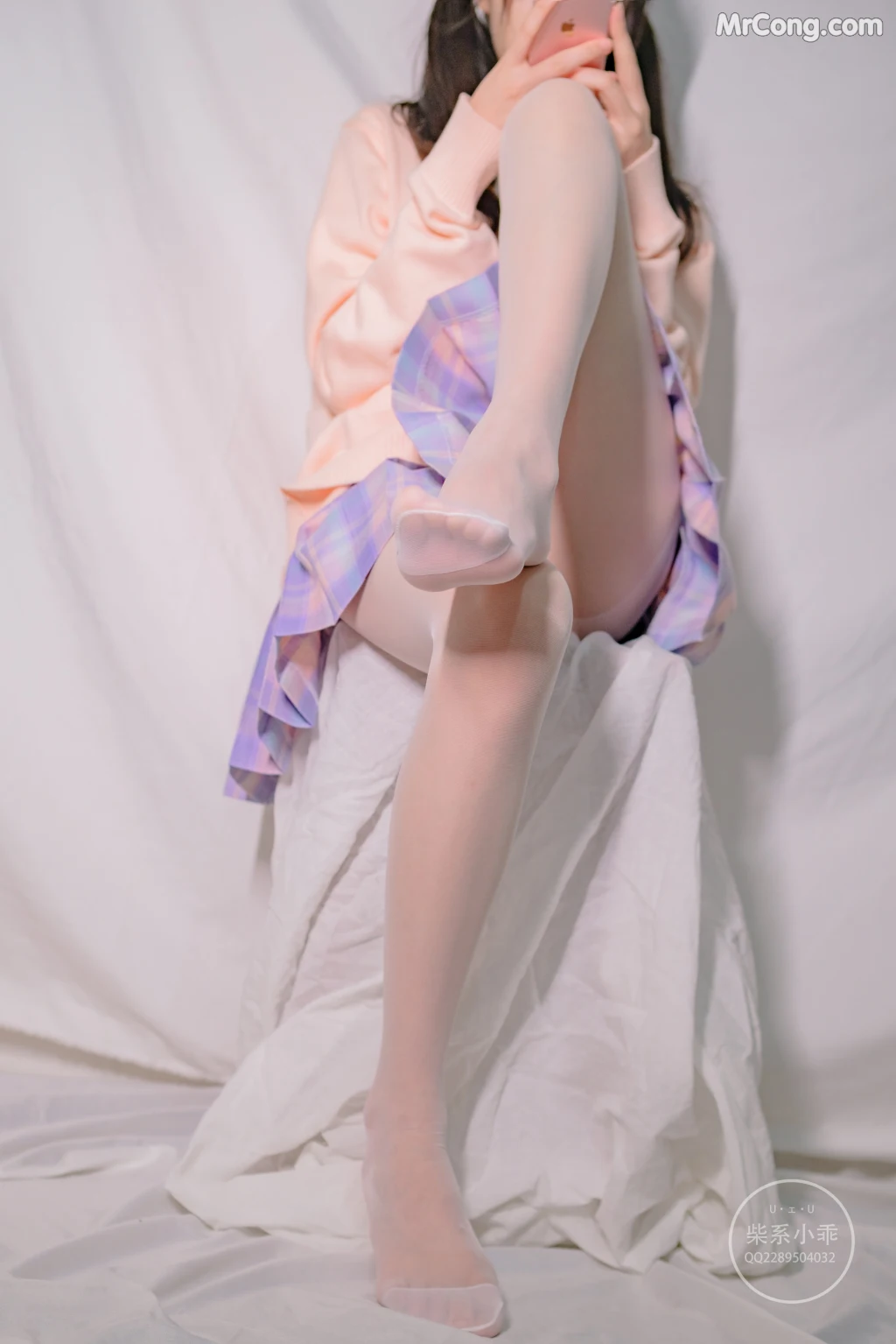 Coser@稚乖画册 Vol.002: 颓废01 短裙白丝 (73 photos) – Page 3