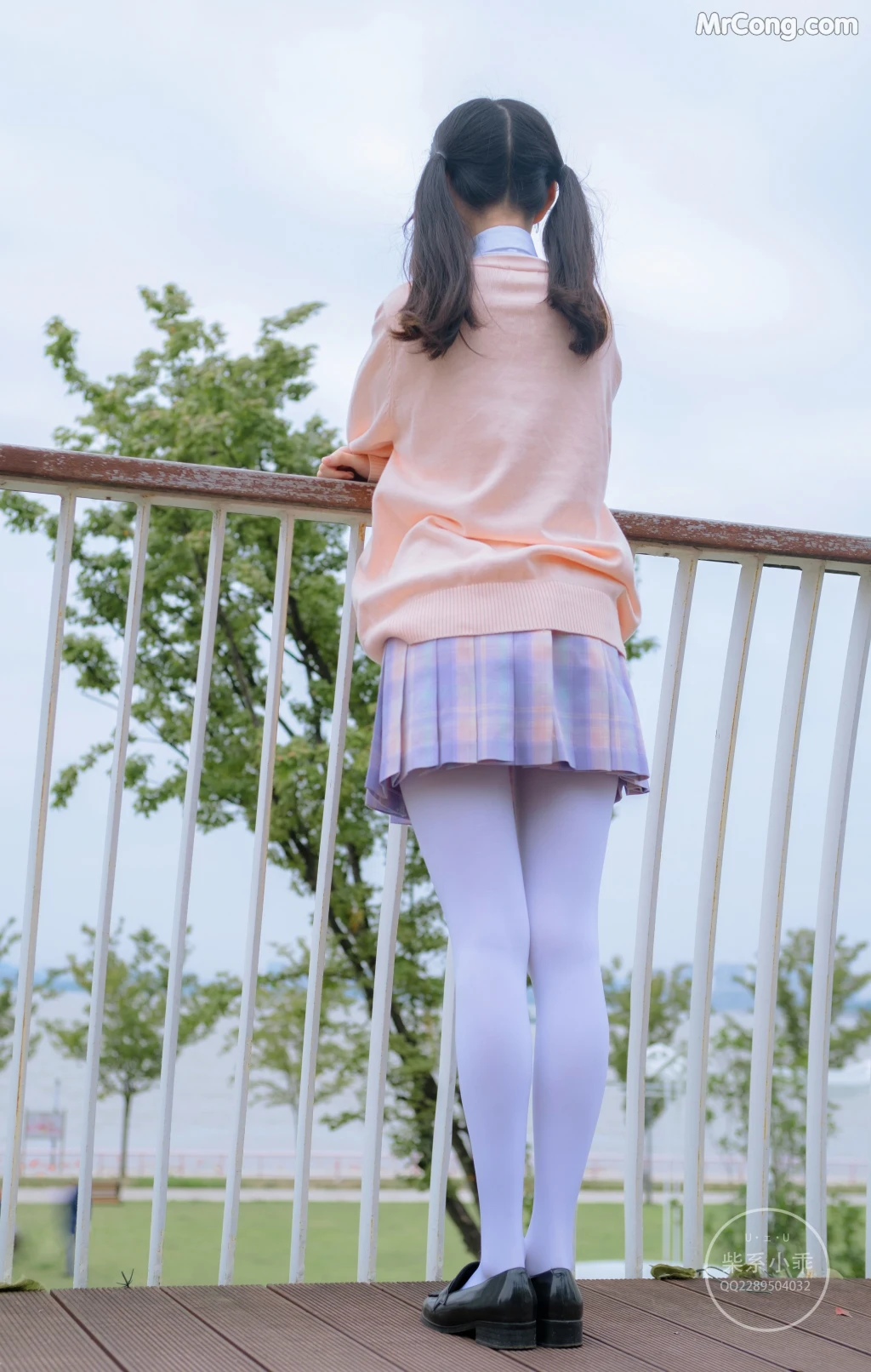 Coser@稚乖画册 Vol.002: 颓废01 短裙白丝 (73 photos) – Page 4
