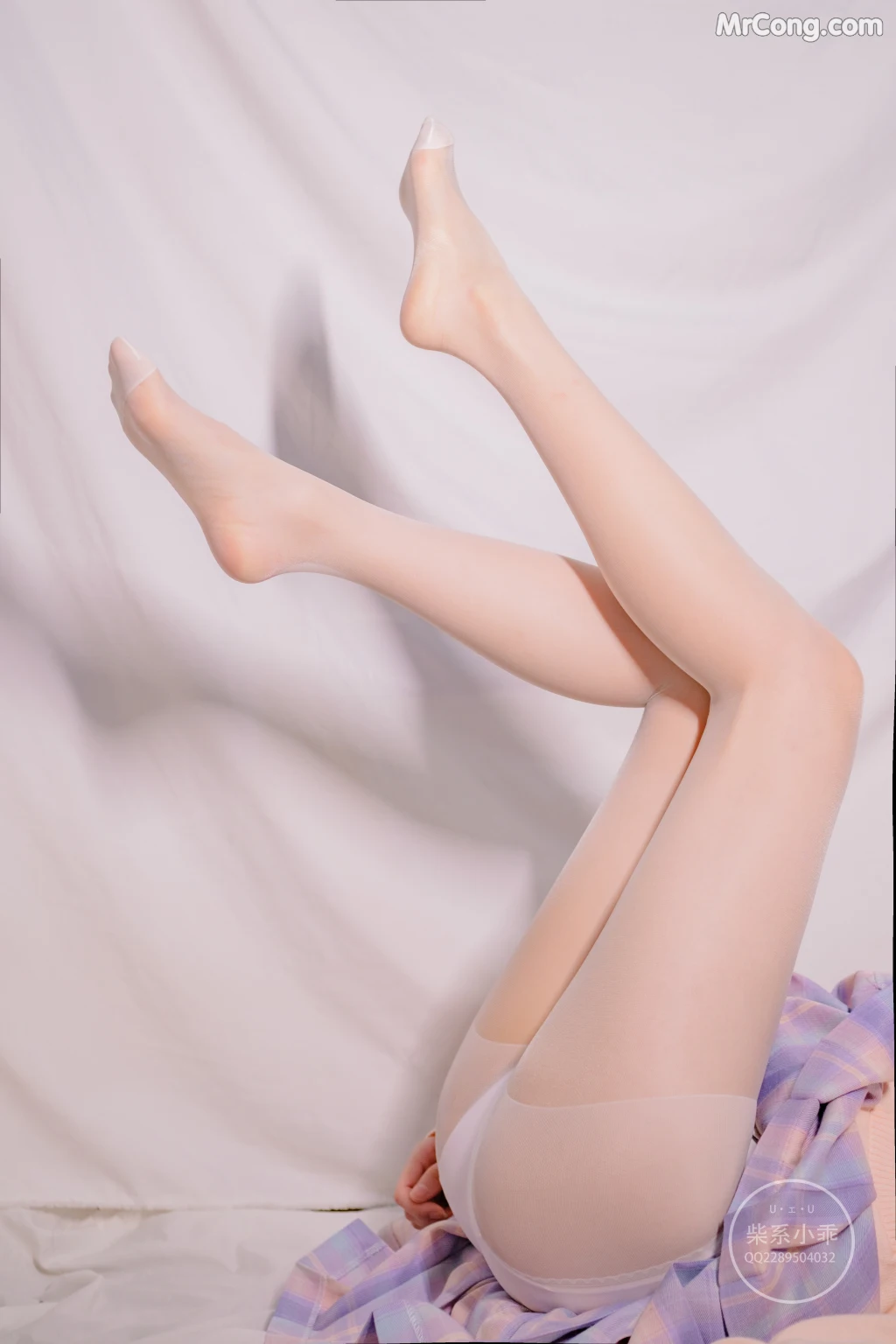 Coser@稚乖画册 Vol.002: 颓废01 短裙白丝 (73 photos) – Page 4
