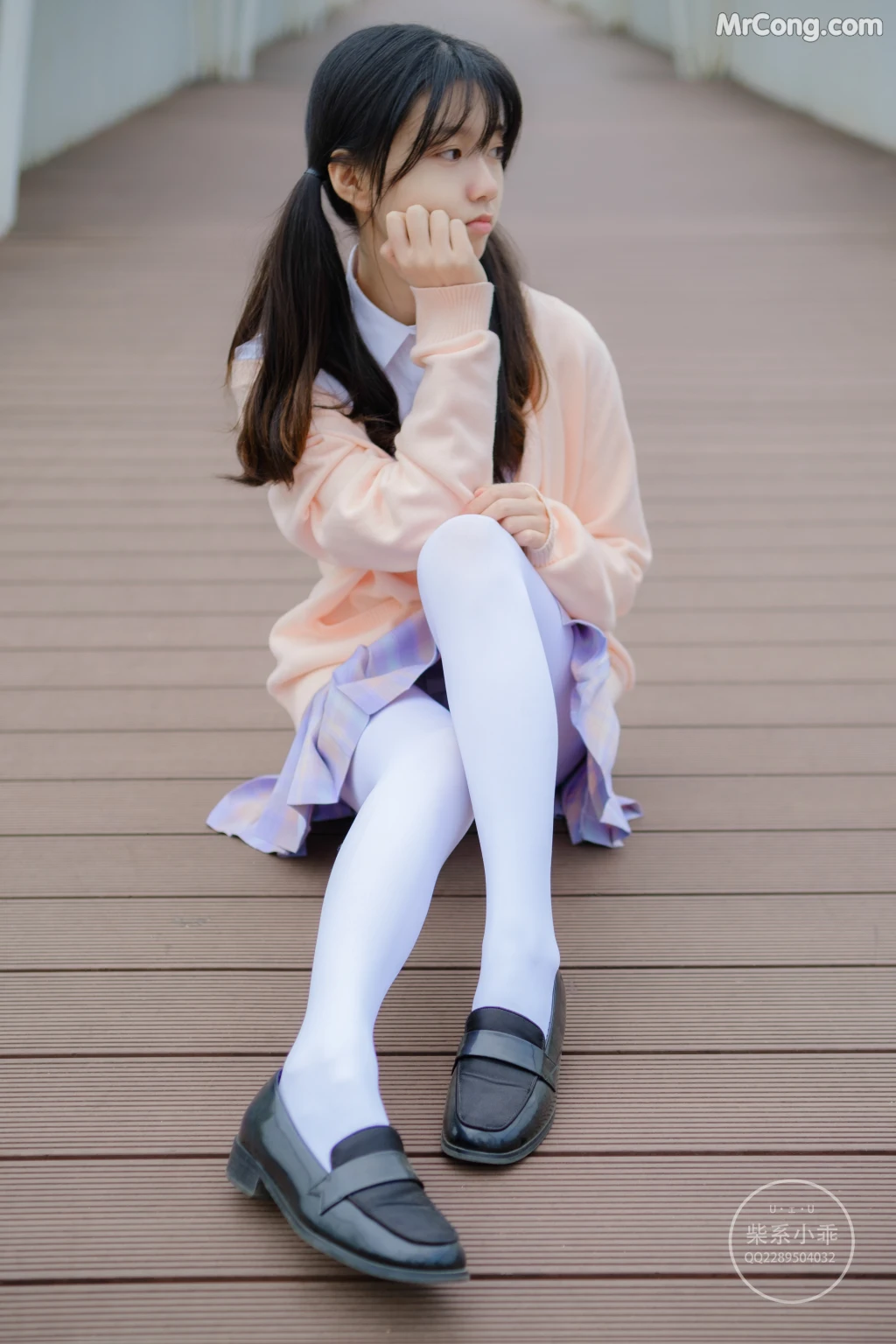 Coser@稚乖画册 Vol.002: 颓废01 短裙白丝 (73 photos) – Page 8