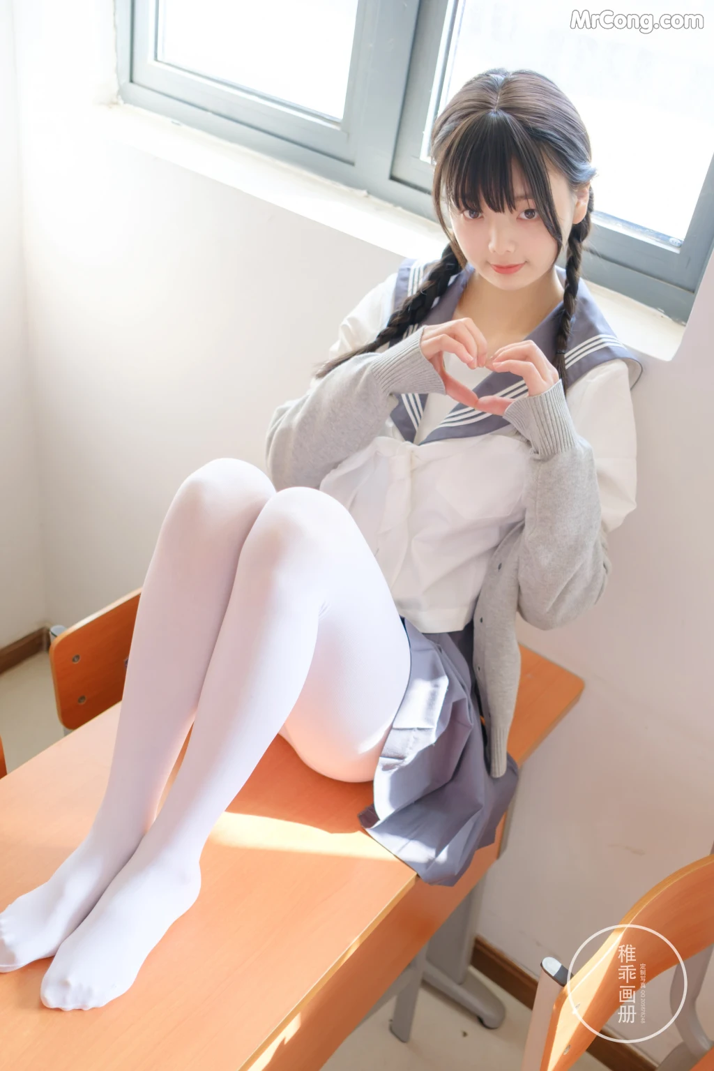 Coser@稚乖画册 Vol.005: 晴空03 双马尾JK (71 photos + 12 video)