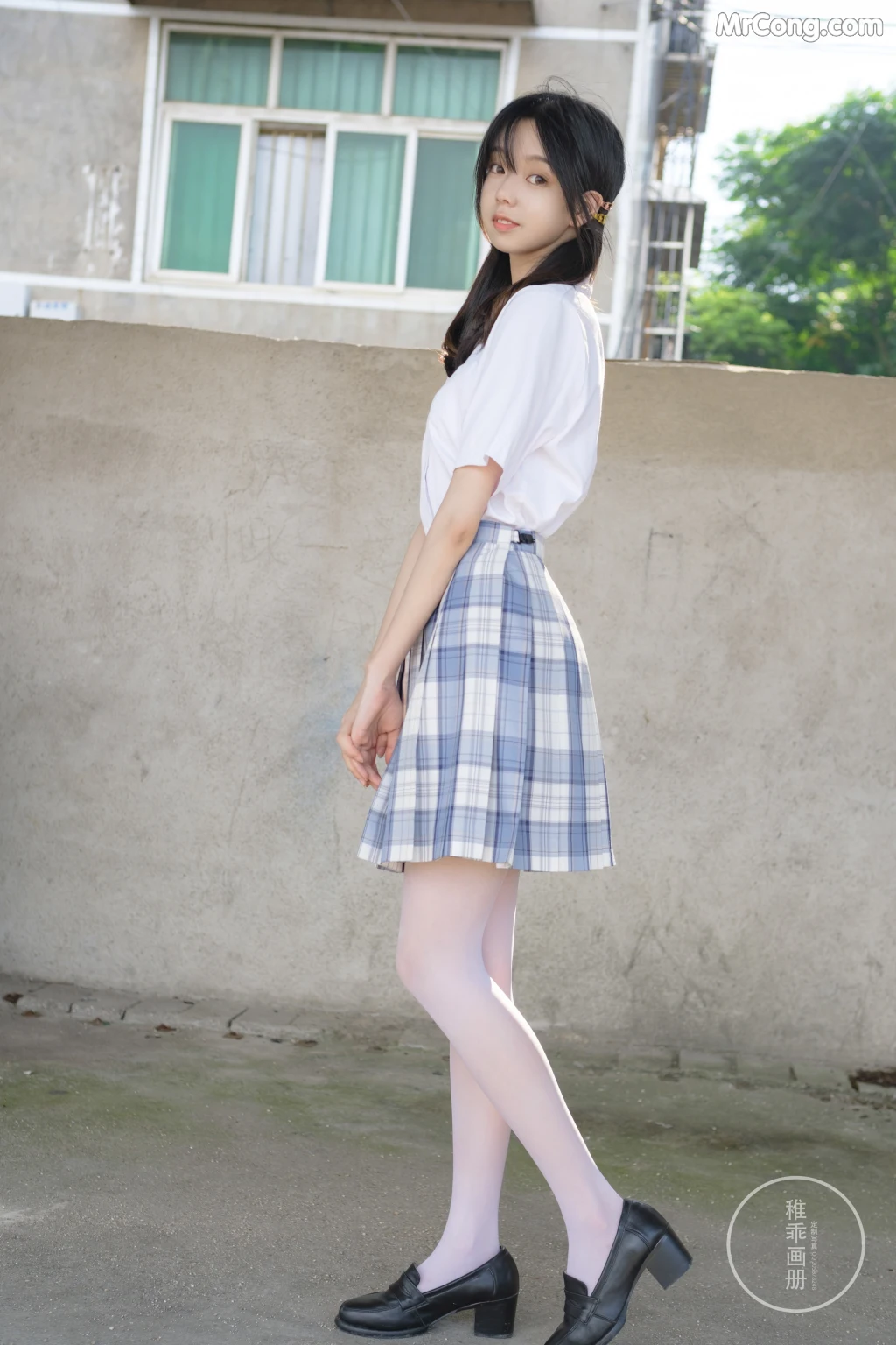 Coser@稚乖画册 Vol.006: 新年福利 (43 photos)