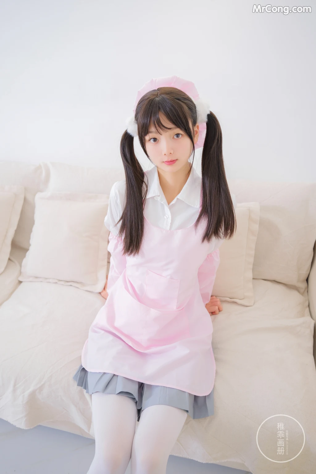 Coser@稚乖画册 Vol.006: 新年福利 (43 photos)