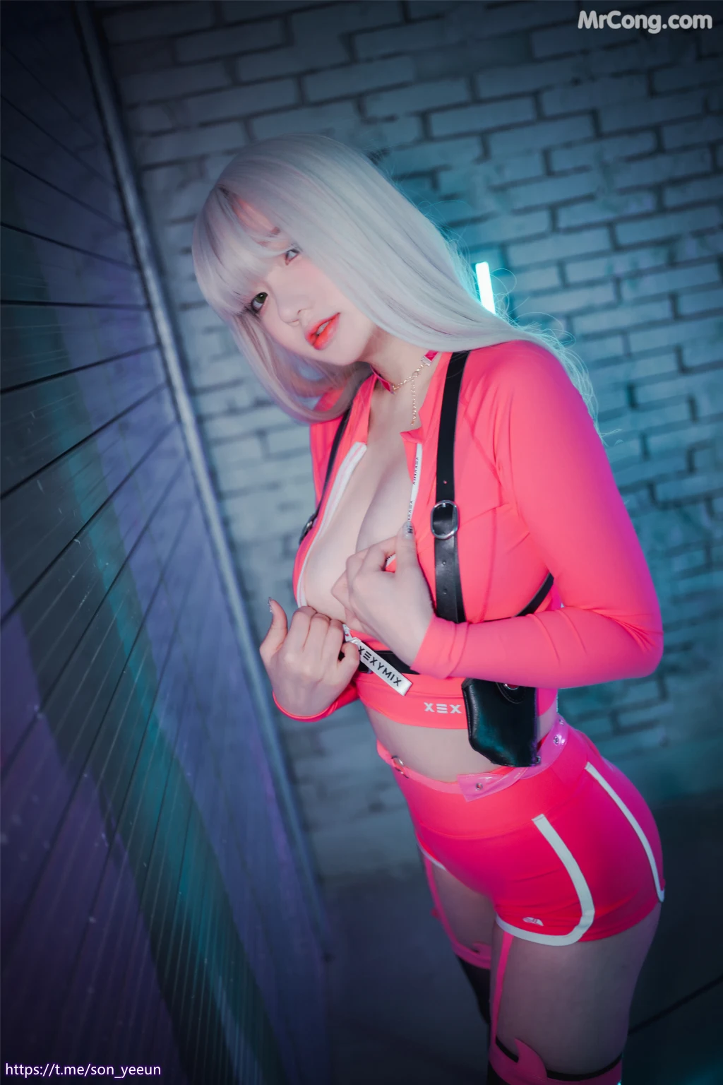 DJAWA Photo – Son Ye-Eun (손예은): “[Squid Game] Triangle Soldier” (76 photos) – Page 3