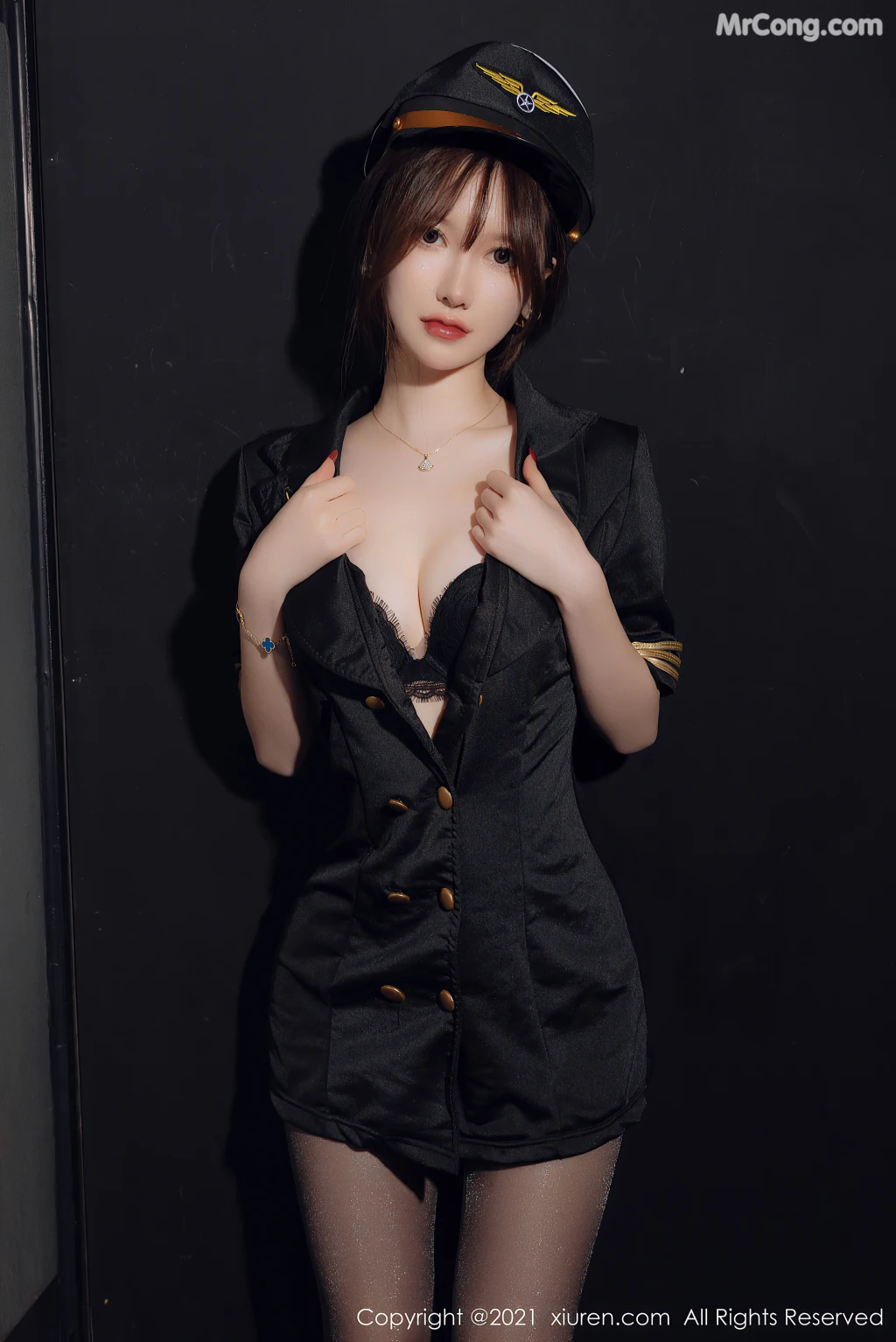 XIUREN No.4355: 美桃酱 (64 photos)