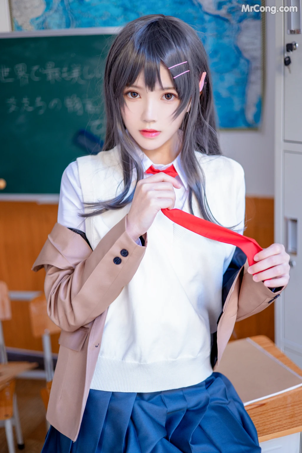 Coser@桜桃喵 Vol.121: 麻衣学姐制服 (52 photos) – Page 3