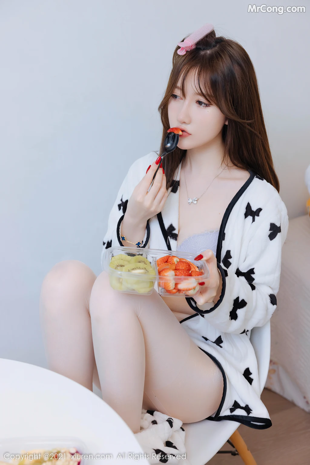 XIUREN No.4365: 美桃酱 (81 photos) – Page 8