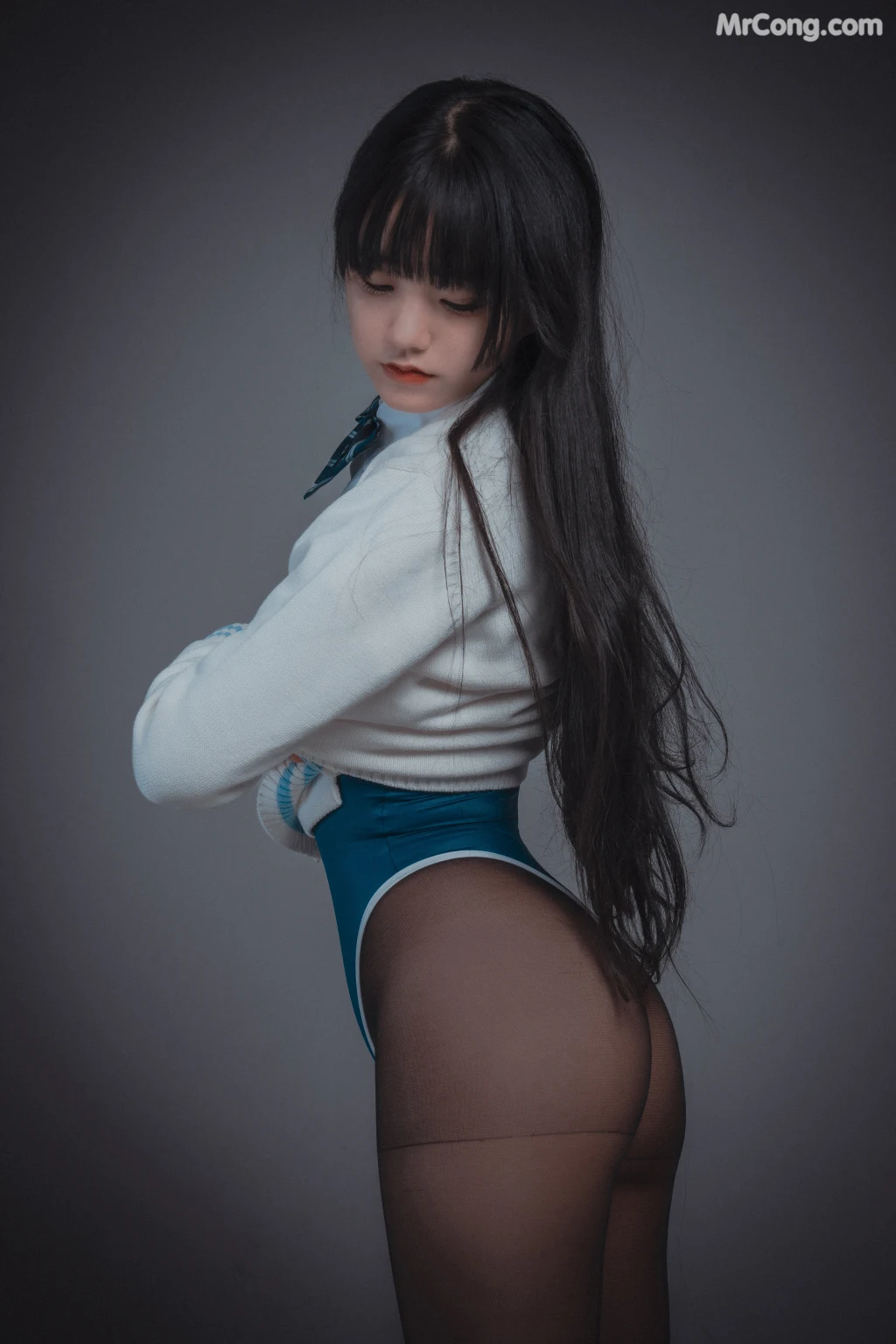 DJAWA Photo – Jeong Jenny (정제니): “Swimming Lesson 10 Ver.A” (46 photos)