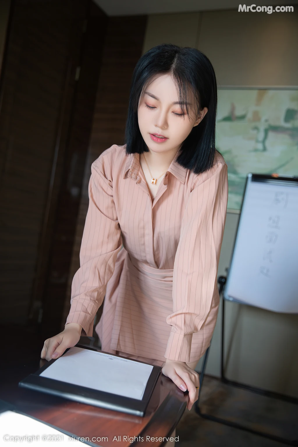 XIUREN No.4393: 一颗甜蛋黄a (82 photos)