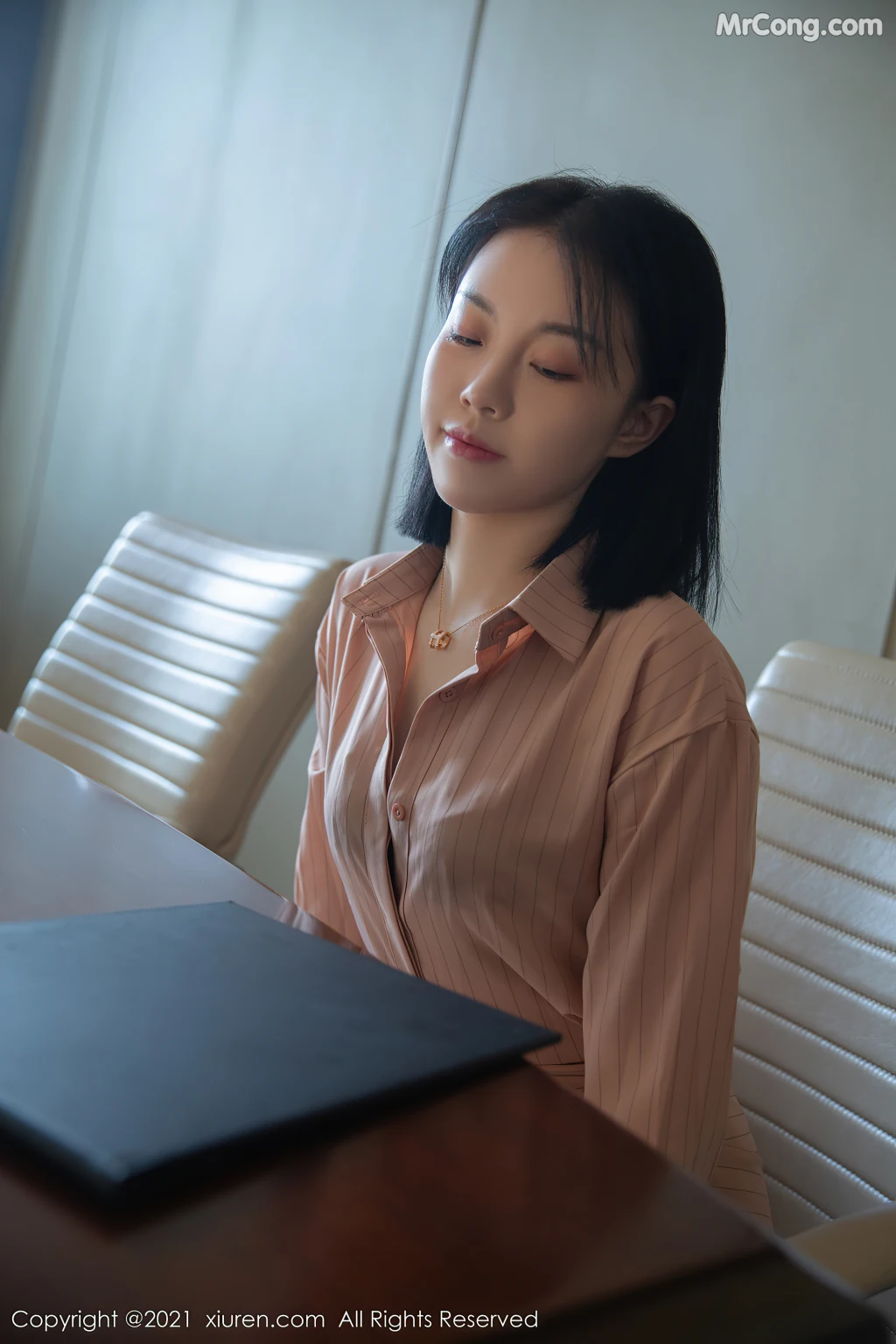 XIUREN No.4393: 一颗甜蛋黄a (82 photos)