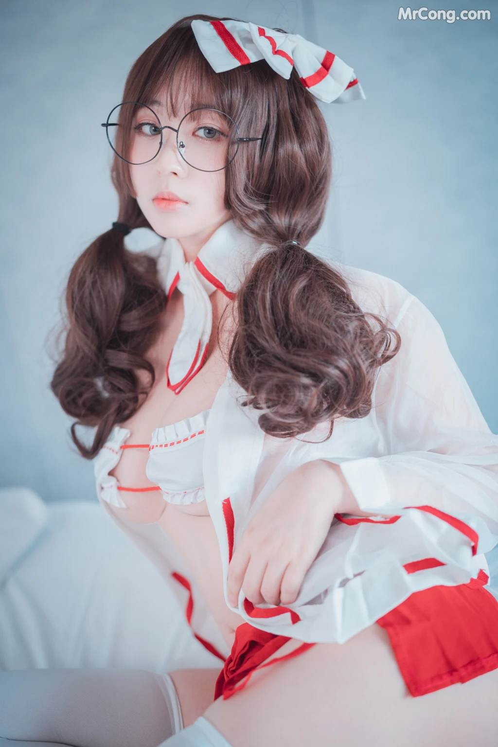 DJAWA Photo – Heihwa (설연): “Hei-Miko! (Shaman-Girl)” (48 photos)