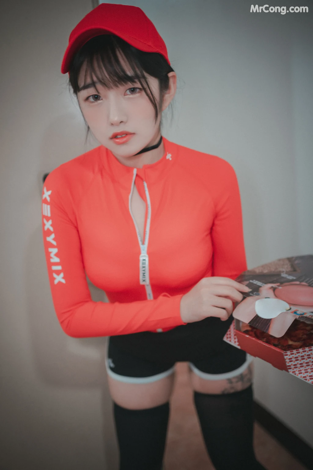 DJAWA Photo – Sonson (손손): “Pizza Girl” (71 photos) – Page 3