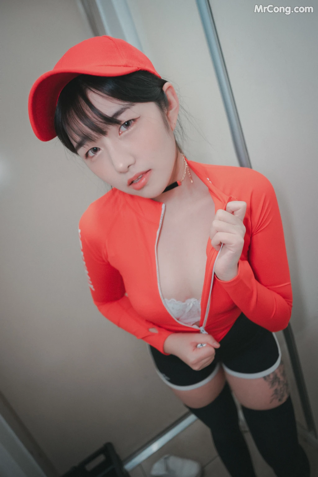 DJAWA Photo – Sonson (손손): “Pizza Girl” (71 photos) – Page 4