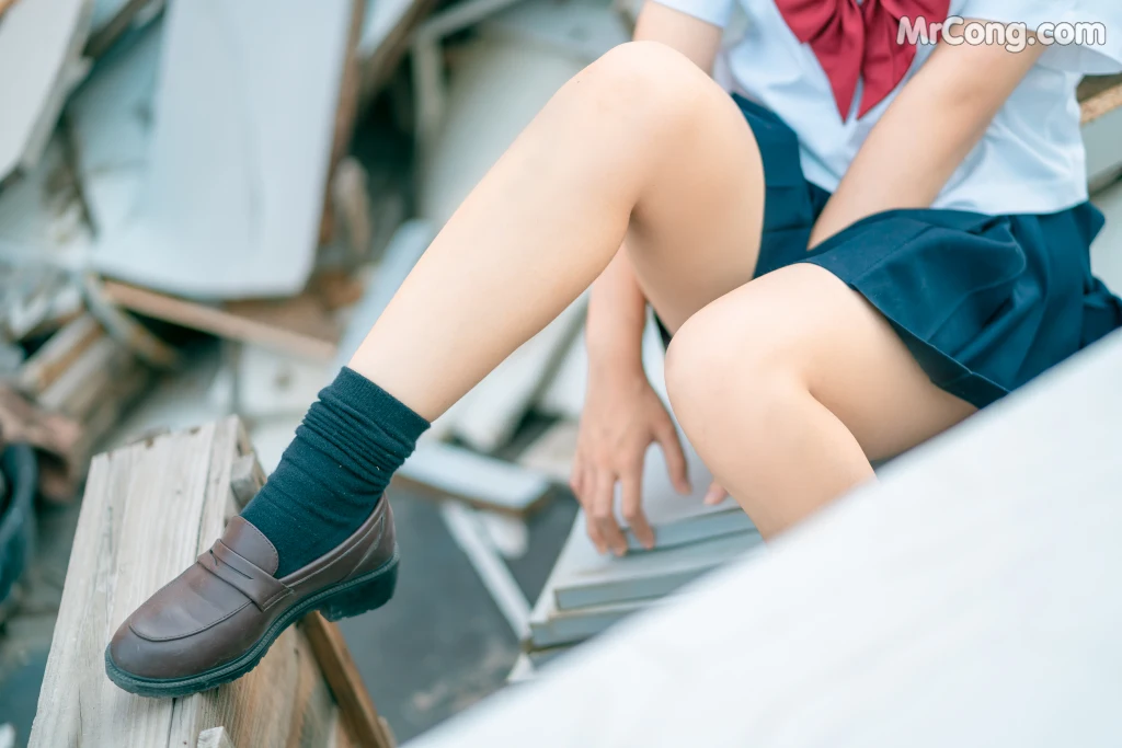 Coser@蠢沫沫 (chunmomo) Vol.035: 天台JK (40 photos)
