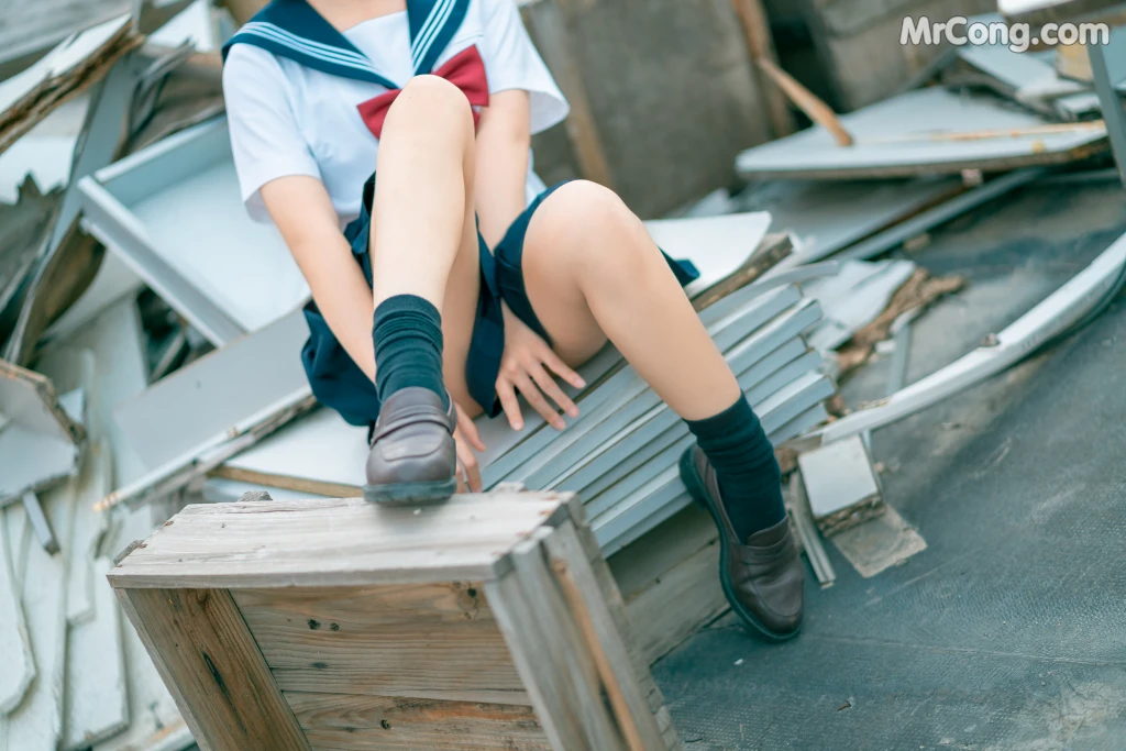 Coser@蠢沫沫 (chunmomo) Vol.035: 天台JK (40 photos)