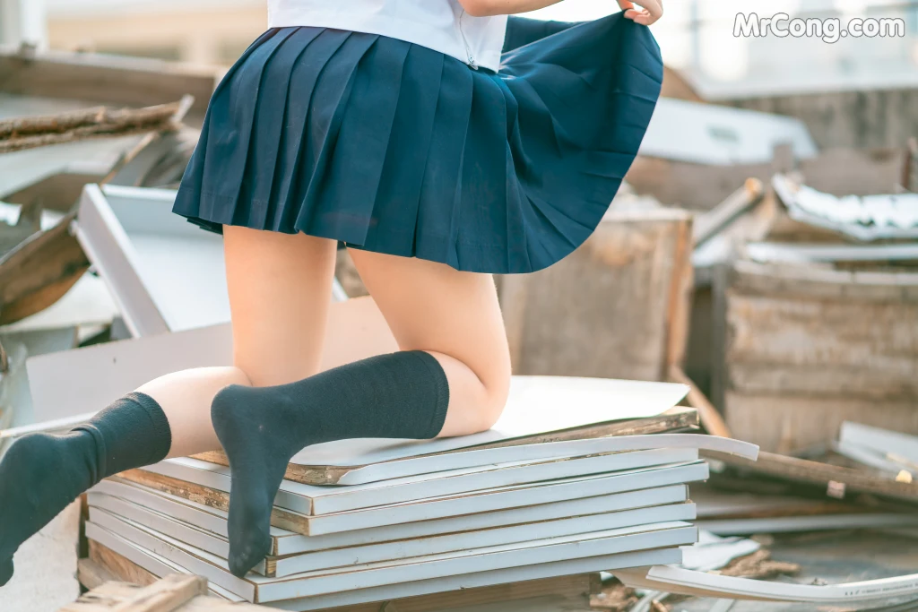 Coser@蠢沫沫 (chunmomo) Vol.035: 天台JK (40 photos) – Page 3