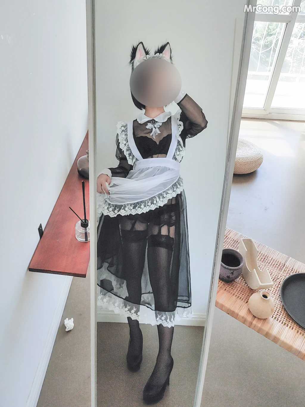 Coser@蠢沫沫 (chunmomo) Vol.037: 透明女仆自拍 (42 photos)