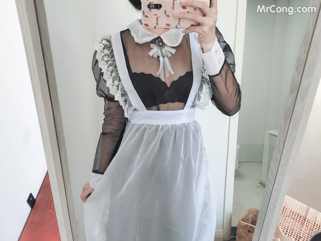Coser@蠢沫沫 (chunmomo) Vol.037: 透明女仆自拍 (42 photos)