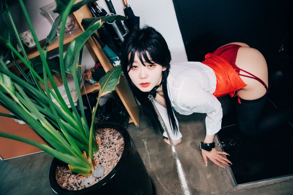 [Loozy] Zia (지아) – Office slave (220 photos + 6 videos) – Page 2