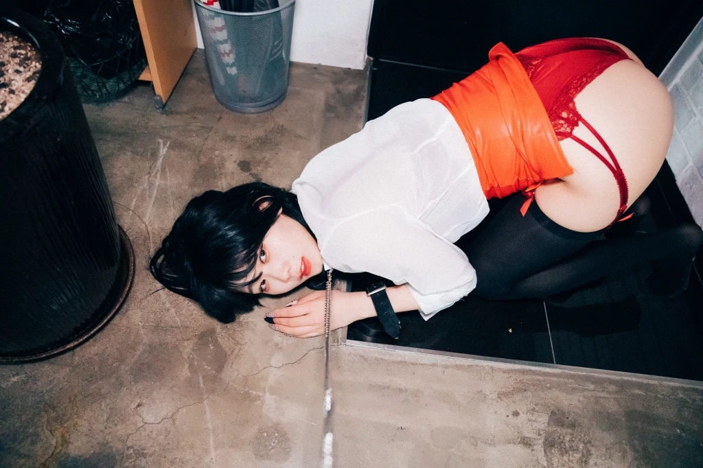 [Loozy] Zia (지아) – Office slave (220 photos + 6 videos) – Page 2