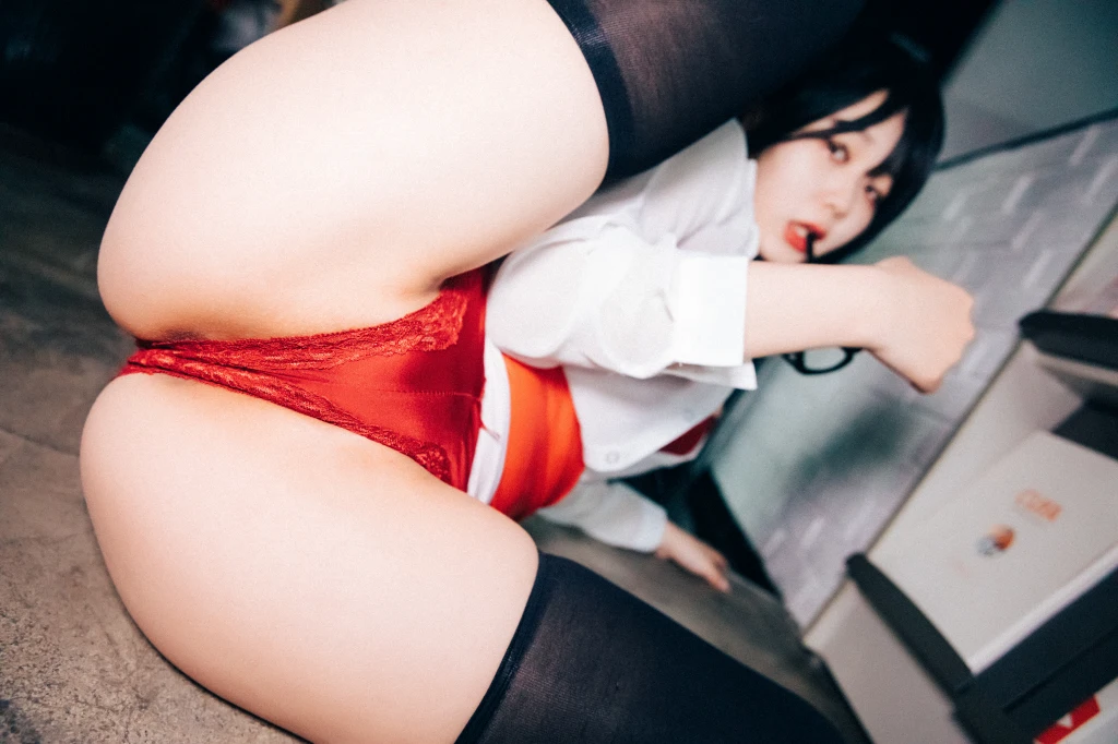 [Loozy] Zia (지아) – Office slave (220 photos + 6 videos) – Page 3