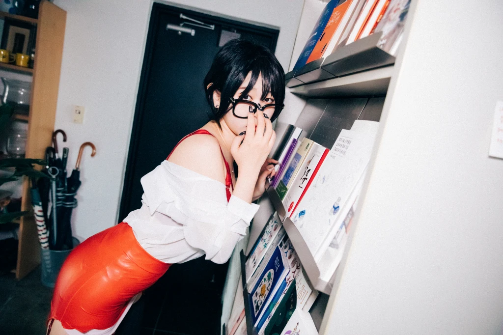 [Loozy] Zia (지아) – Office slave (220 photos + 6 videos) – Page 3