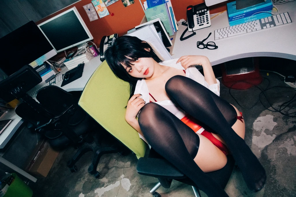 [Loozy] Zia (지아) – Office slave (220 photos + 6 videos) – Page 6